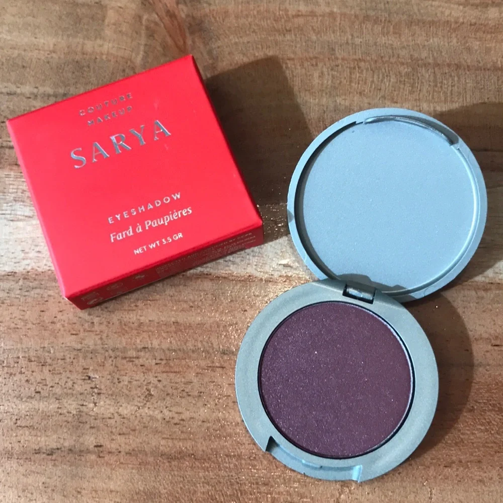 NWT Sarya Couture eyeshadow in burlesque